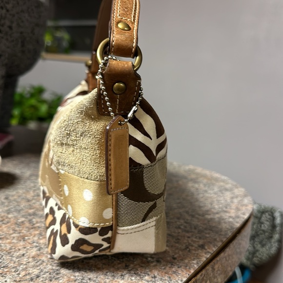 Coach Holiday Patchwork Purse great condition - Picture 6 of 12